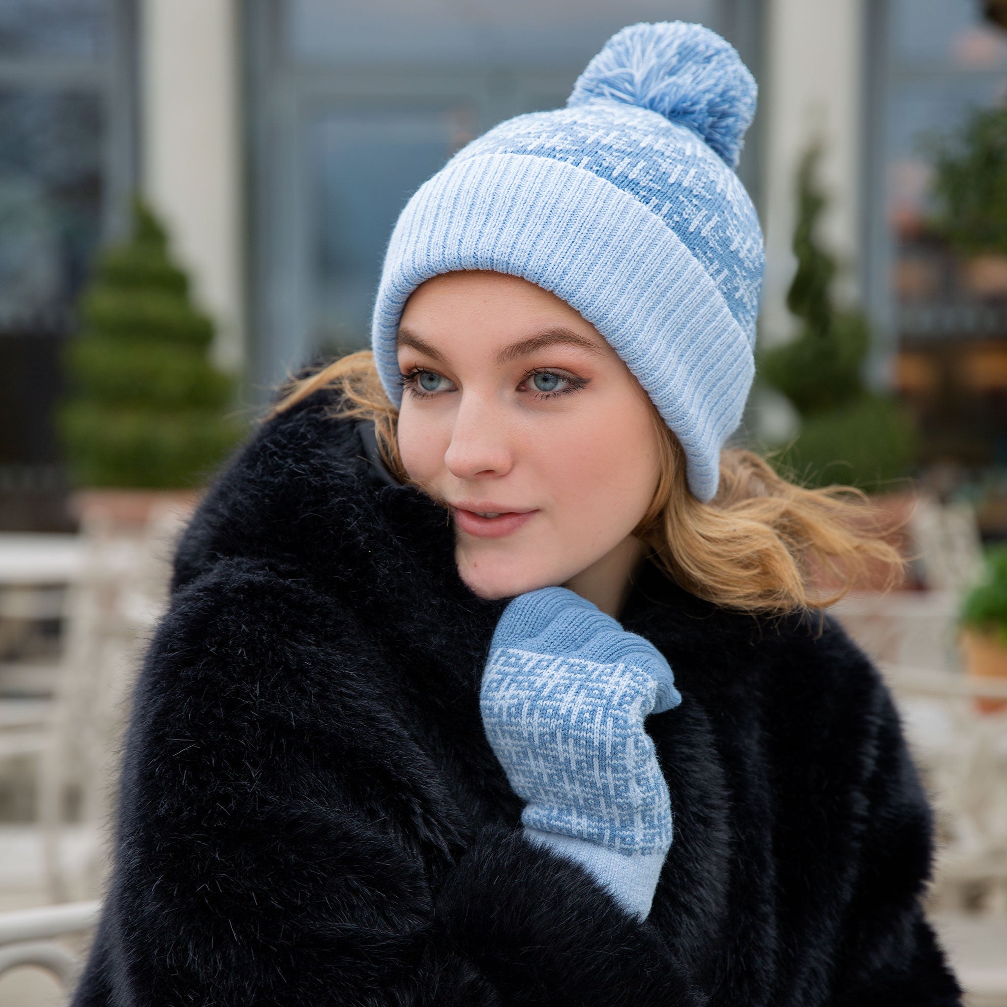 Bonnet à pompon en jacquard tricoté pour femmes avec motif de